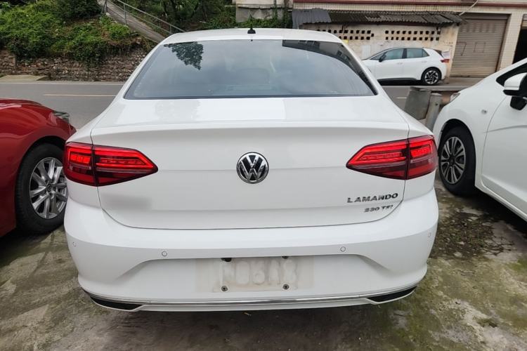 Used Volkswagen Lamando 2019 230TSI DSG Fashion Edition China VI Rear