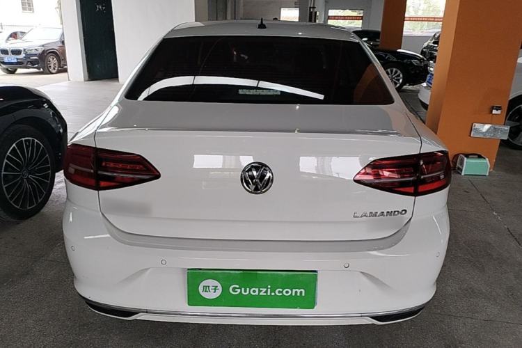 Used Volkswagen Lamando 2019 230TSI DSG Fashion Edition China VI Rear