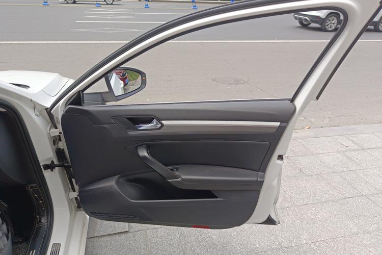 Used Volkswagen Lamando 2019 280TSI DSG Comfort Edition China V Standard Right Front Door Interior