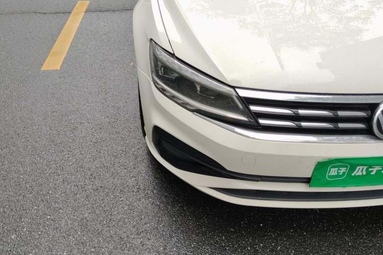 Used Volkswagen Lamando 2019 280TSI DSG Comfort Edition China VI standard Right Front Headlight