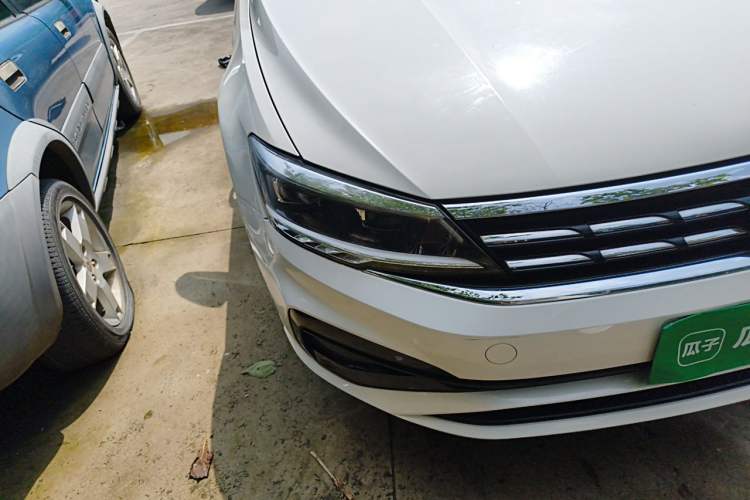 Used Volkswagen Lamando 2019 280TSI DSG Comfort Edition China V Standard Right Front Headlight
