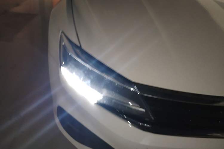 Used Volkswagen Lamando 2019 230TSI DSG Vision Edition China VI Standard Right Front Headlight