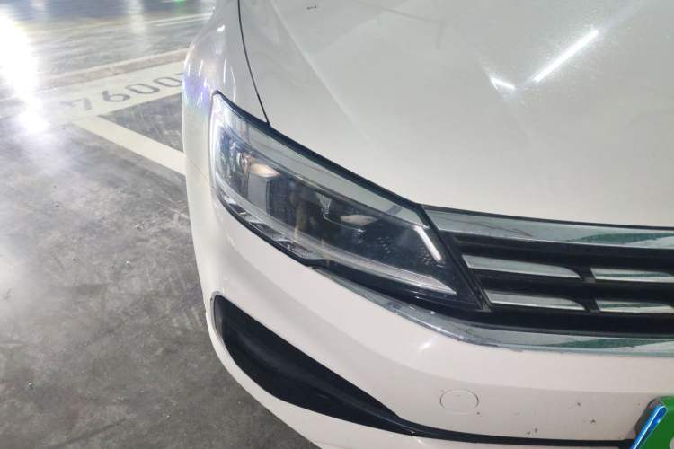 Used Volkswagen Lamando 2019 280TSI DSG Comfort Edition China VI standard Right Front Headlight