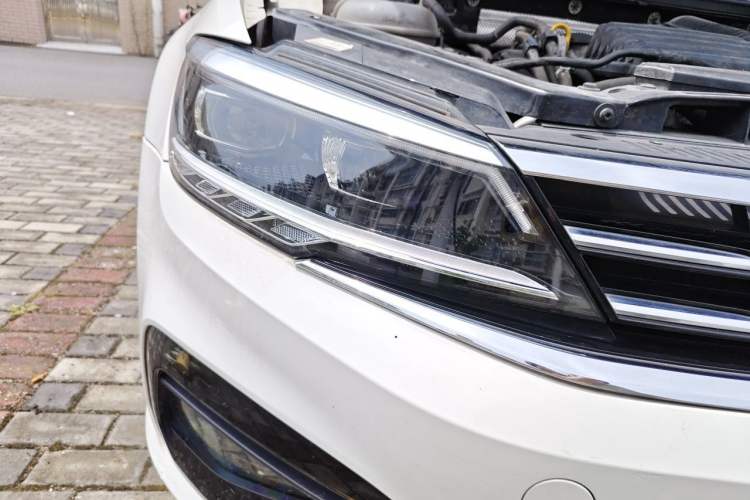 Used Volkswagen Lamando 2019 280TSI DSG Comfort Edition China VI standard Right Front Headlight