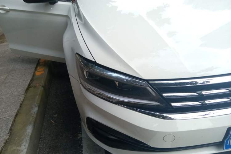 Used Volkswagen Lamando 2019 280TSI DSG Comfort Edition China V Standard Right Front Headlight