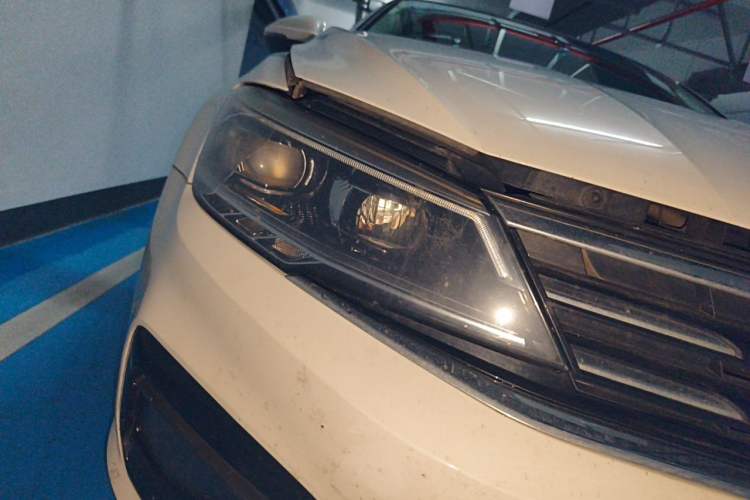 Used Volkswagen Lamando 2019 280TSI DSG Comfort Edition China V Standard Right Front Headlight