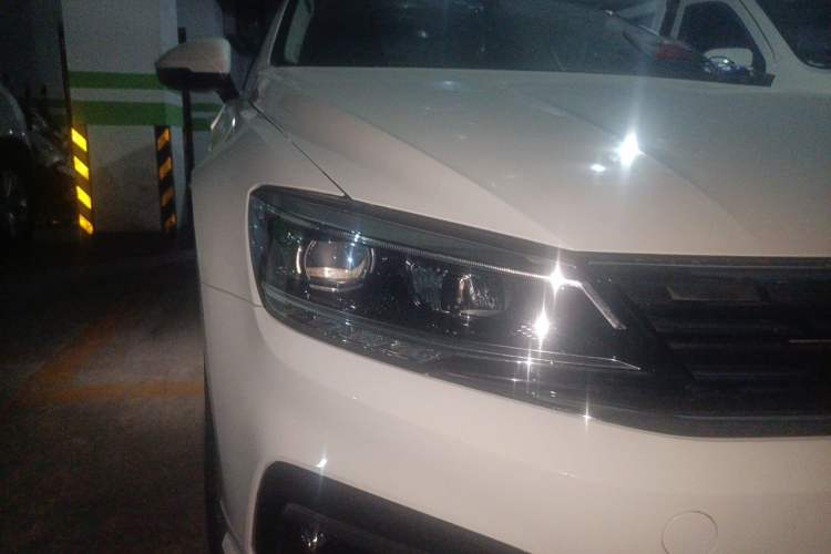 Used Volkswagen Lamando 2019 280TSI DSG Comfort Edition China VI standard Right Front Headlight