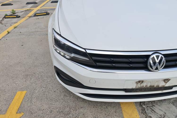 Used Volkswagen Lamando 2019 230TSI DSG Fashion Edition China VI Right Front Headlight