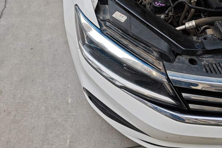 Used Volkswagen Lamando 2019 280TSI DSG Comfort Edition China VI standard Right Front Headlight