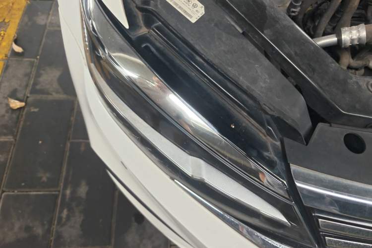 Used Volkswagen Lamando 2019 230TSI DSG Vision Edition China VI Standard Right Front Headlight
