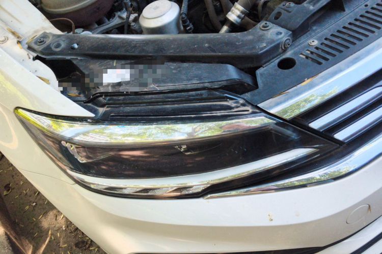 Used Volkswagen Lamando 2019 280TSI DSG Comfort Edition China VI standard Right Front Headlight