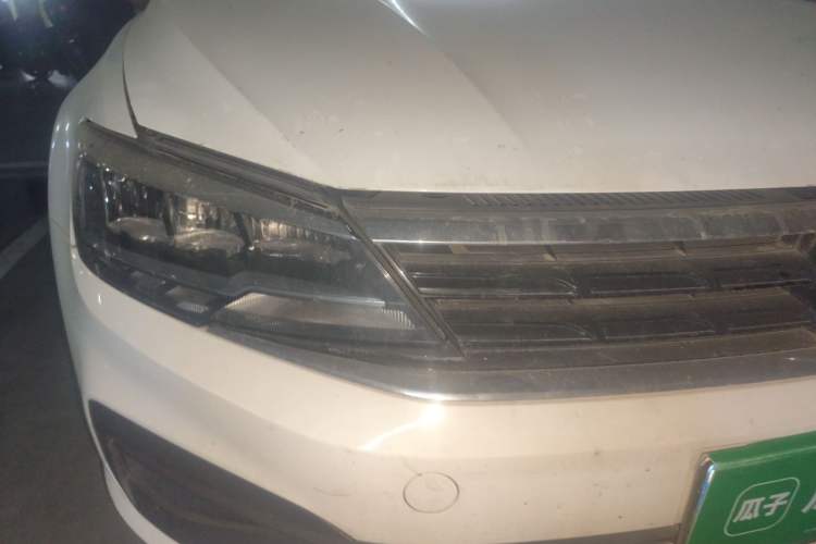 Used Volkswagen Lamando 2019 230TSI DSG Fashion Edition China V Standard Right Front Headlight