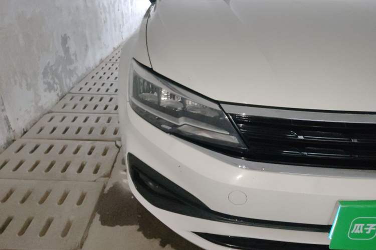 Used Volkswagen Lamando 2019 230TSI DSG Vision Edition China VI Standard Right Front Headlight