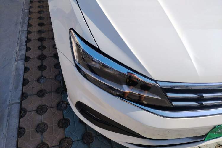 Used Volkswagen Lamando 2019 230TSI DSG Fashion Edition China VI Right Front Headlight