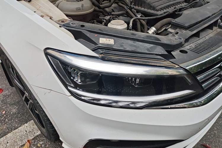Used Volkswagen Lamando 2019 280TSI DSG Comfort Edition China VI standard Right Front Headlight