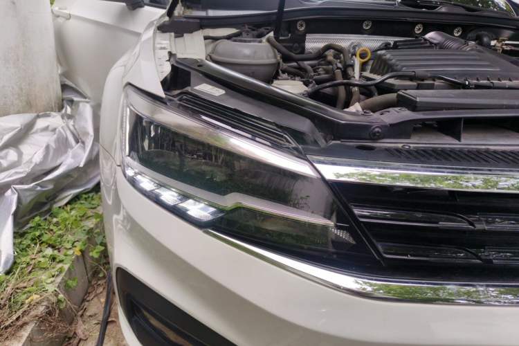 Used Volkswagen Lamando 2019 230TSI DSG Fashion Edition China VI Right Front Headlight