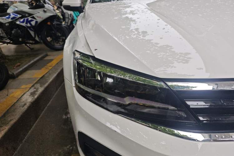 Used Volkswagen Lamando 2019 230TSI DSG Vision Edition China VI Standard Right Front Headlight