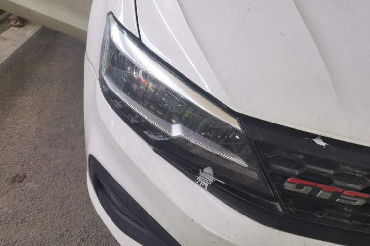 Used Volkswagen Lamando 2019 230TSI DSG Fashion Edition China VI Right Front Headlight