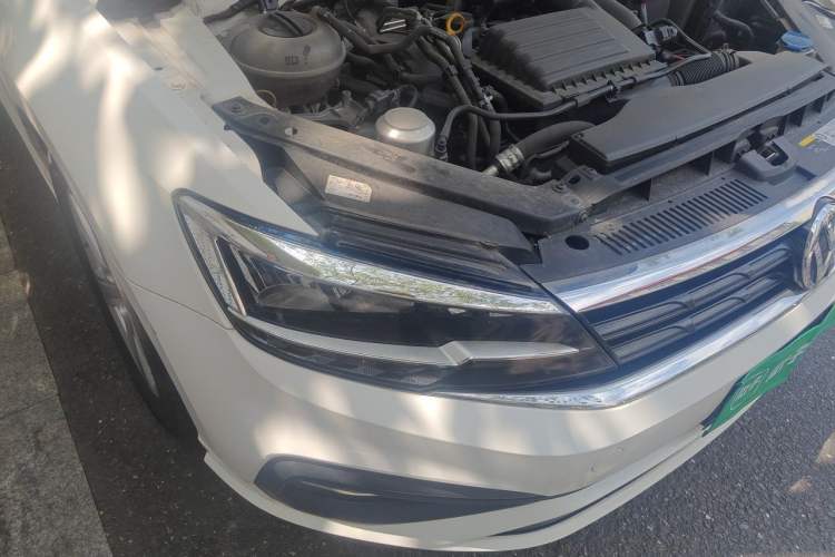 Used Volkswagen Lamando 2019 230TSI DSG Fashion Edition China VI Right Front Headlight