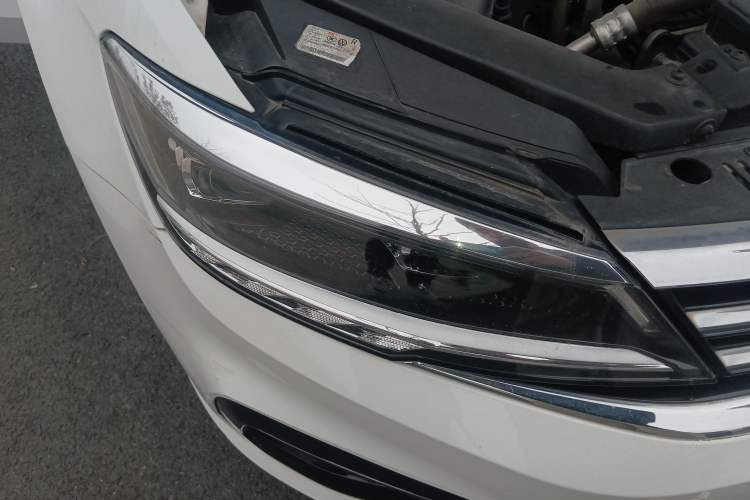 Used Volkswagen Lamando 2019 280TSI DSG Comfort Edition China VI standard Right Front Headlight