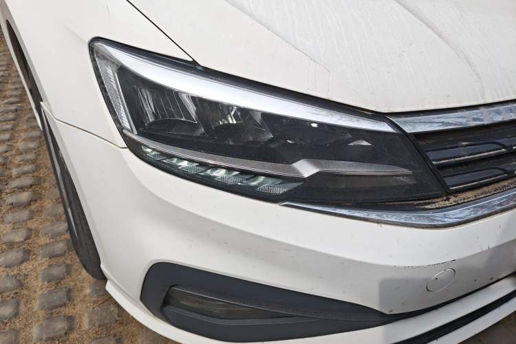 Used Volkswagen Lamando 2019 230TSI DSG Fashion Edition China VI Right Front Headlight