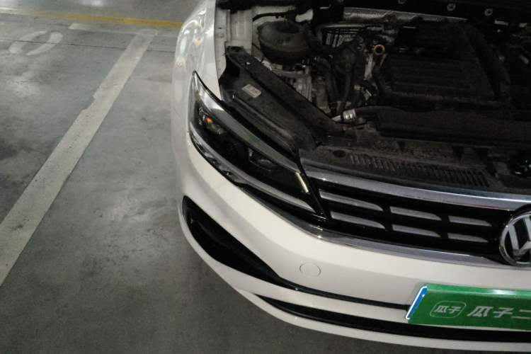 Used Volkswagen Lamando 2019 280TSI DSG Comfort Edition China V Standard Right Front Headlight