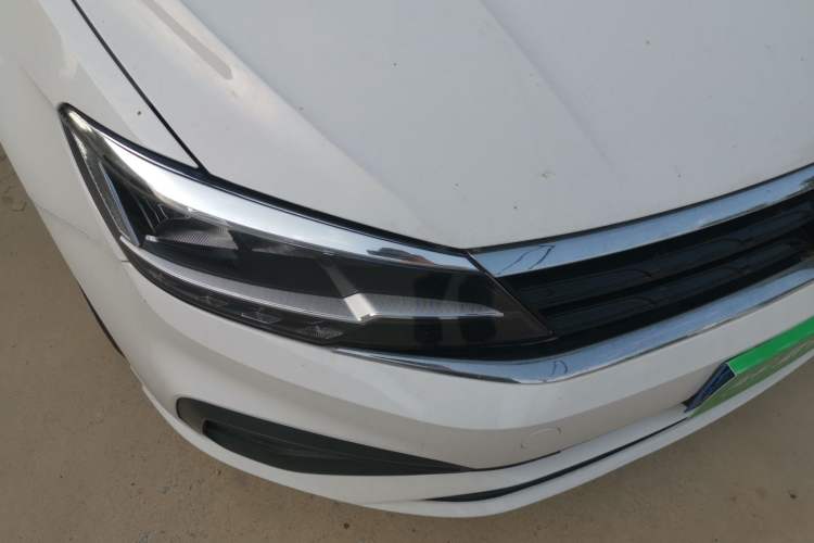 Used Volkswagen Lamando 2019 230TSI DSG Fashion Edition China V Standard Right Front Headlight