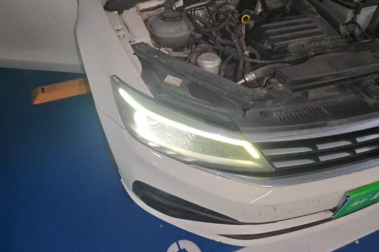 Used Volkswagen Lamando 2019 280TSI DSG Comfort Edition China VI standard Right Front Headlight