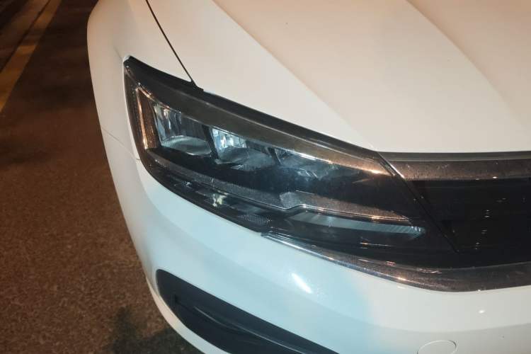 Used Volkswagen Lamando 2019 230TSI DSG Fashion Edition China VI Right Front Headlight