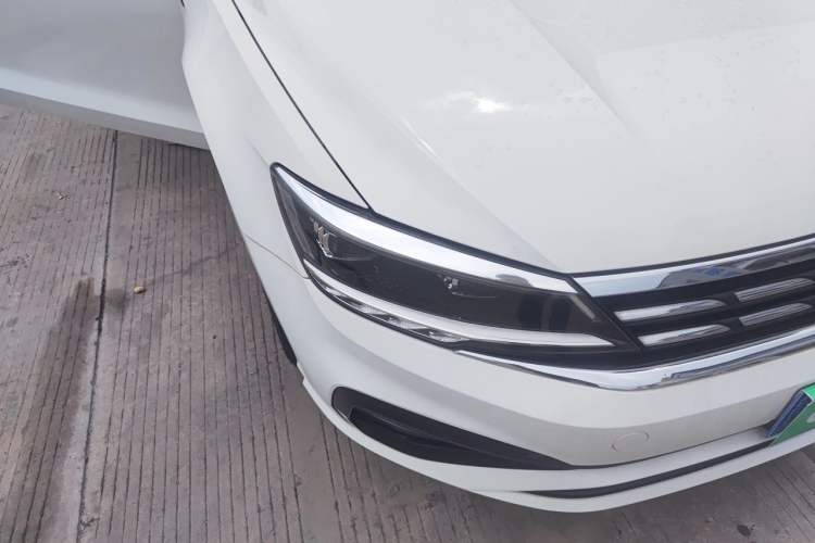 Used Volkswagen Lamando 2019 280TSI DSG Comfort Edition China V Standard Right Front Headlight