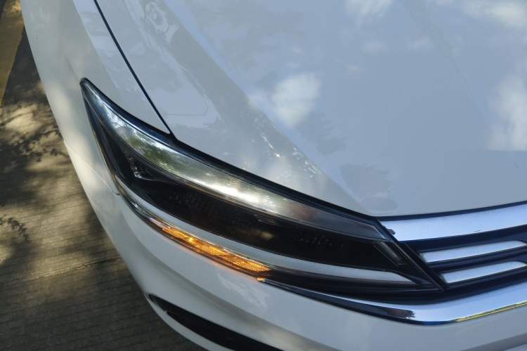 Used Volkswagen Lamando 2019 280TSI DSG Comfort Edition China VI standard Right Front Headlight