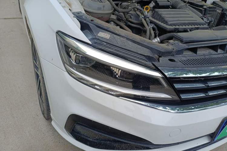 Used Volkswagen Lamando 2019 280TSI DSG Comfort Edition China V Standard Right Front Headlight