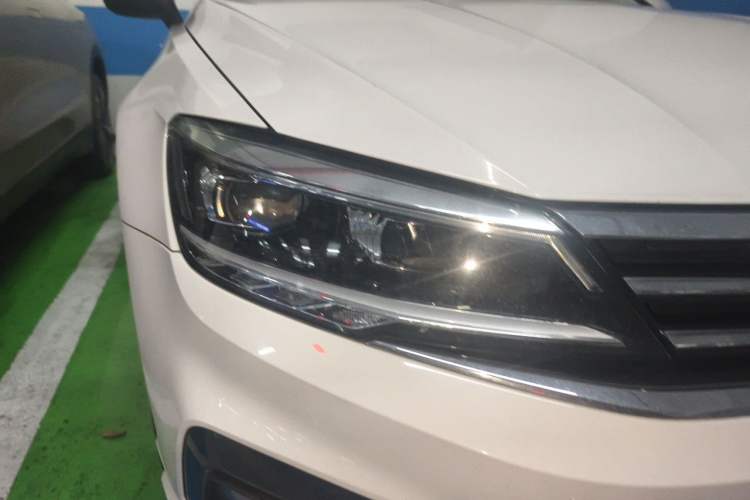 Used Volkswagen Lamando 2019 280TSI DSG Comfort Edition China VI standard Right Front Headlight