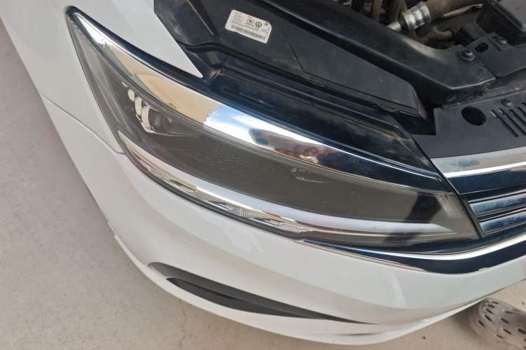 Used Volkswagen Lamando 2019 280TSI DSG Comfort Edition China VI standard Right Front Headlight