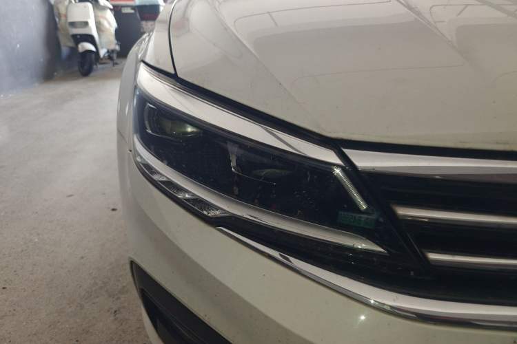 Used Volkswagen Lamando 2019 280TSI DSG Comfort Edition China VI standard Right Front Headlight