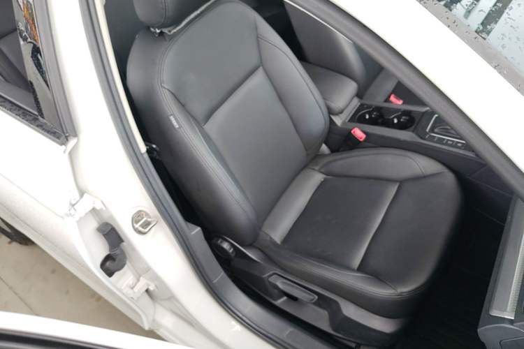 Used Volkswagen Lamando 2019 230TSI DSG Fashion Edition China V Standard Right Front Seat