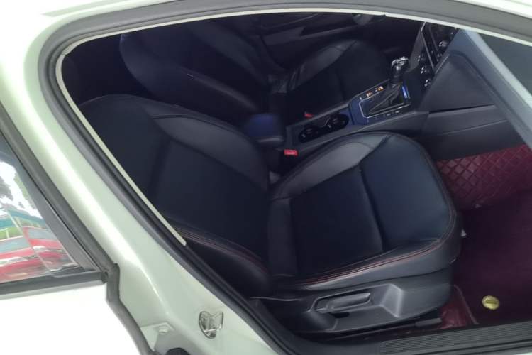 Used Volkswagen Lamando 2019 230TSI DSG Fashion Edition China VI Right Front Seat