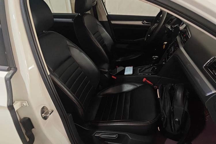 Used Volkswagen Lamando 2019 230TSI DSG Fashion Edition China VI Right Front Seat