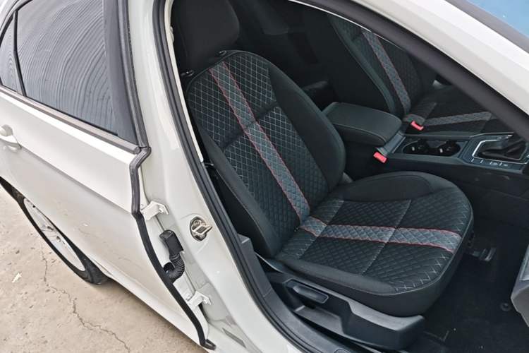 Used Volkswagen Lamando 2019 230TSI DSG Fashion Edition China VI Right Front Seat