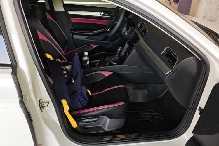 Used Volkswagen Lamando 2019 230TSI DSG Fashion Edition China VI Right Front Seat