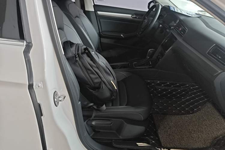 Used Volkswagen Lamando 2019 280TSI DSG Comfort Edition China V Standard Right Front Seat