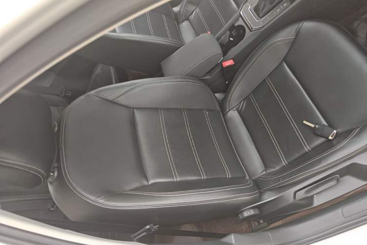 Used Volkswagen Lamando 2019 230TSI DSG Fashion Edition China VI Right Front Seat