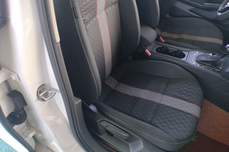 Used Volkswagen Lamando 2019 230TSI DSG Fashion Edition China VI Right Front Seat