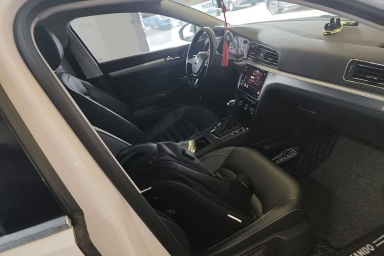Used Volkswagen Lamando 2019 280TSI DSG Comfort Edition China VI standard Right Front Seat