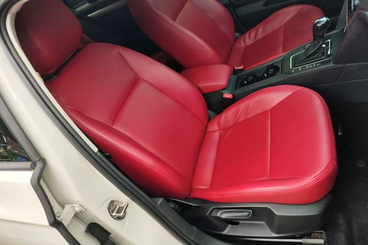 Used Volkswagen Lamando 2019 230TSI DSG Fashion Edition China VI Right Front Seat