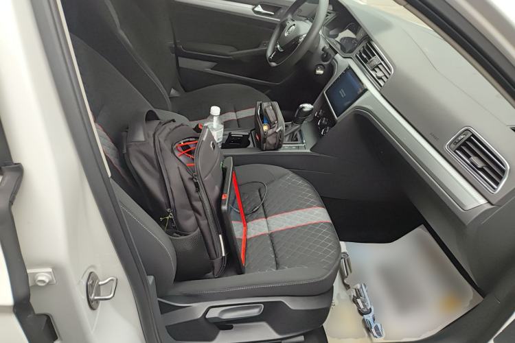 Used Volkswagen Lamando 2019 230TSI DSG Fashion Edition China VI Right Front Seat