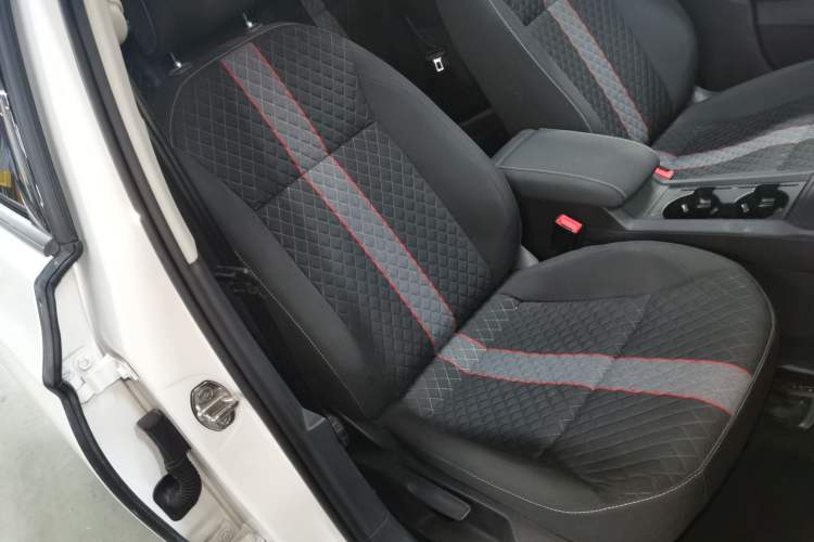 Used Volkswagen Lamando 2019 230TSI DSG Fashion Edition China V Standard Right Front Seat