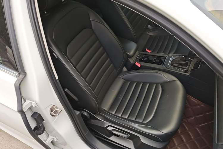 Used Volkswagen Lamando 2019 280TSI DSG Comfort Edition China VI standard Right Front Seat