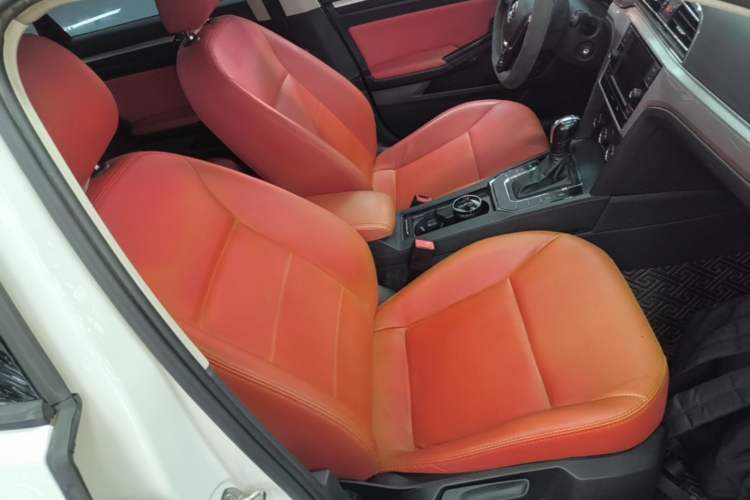 Used Volkswagen Lamando 2019 230TSI DSG Fashion Edition China V Standard Right Front Seat
