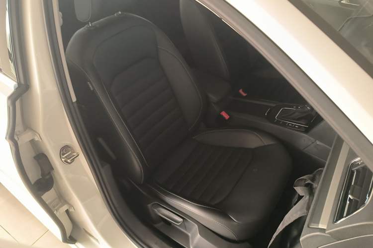 Used Volkswagen Lamando 2019 280TSI DSG Comfort Edition China V Standard Right Front Seat